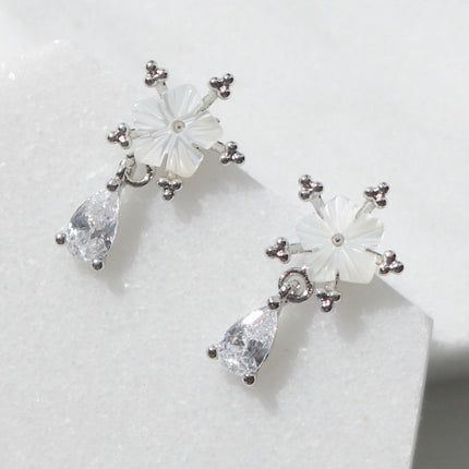 Lily dew drop earrings-2