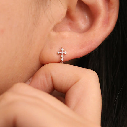Cubic cross huggie earring-4
